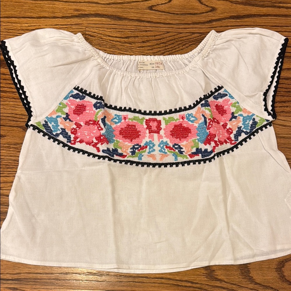 Zara Kids girls Embroidered White Blouse with Floral Design Cropped Sz 13-14